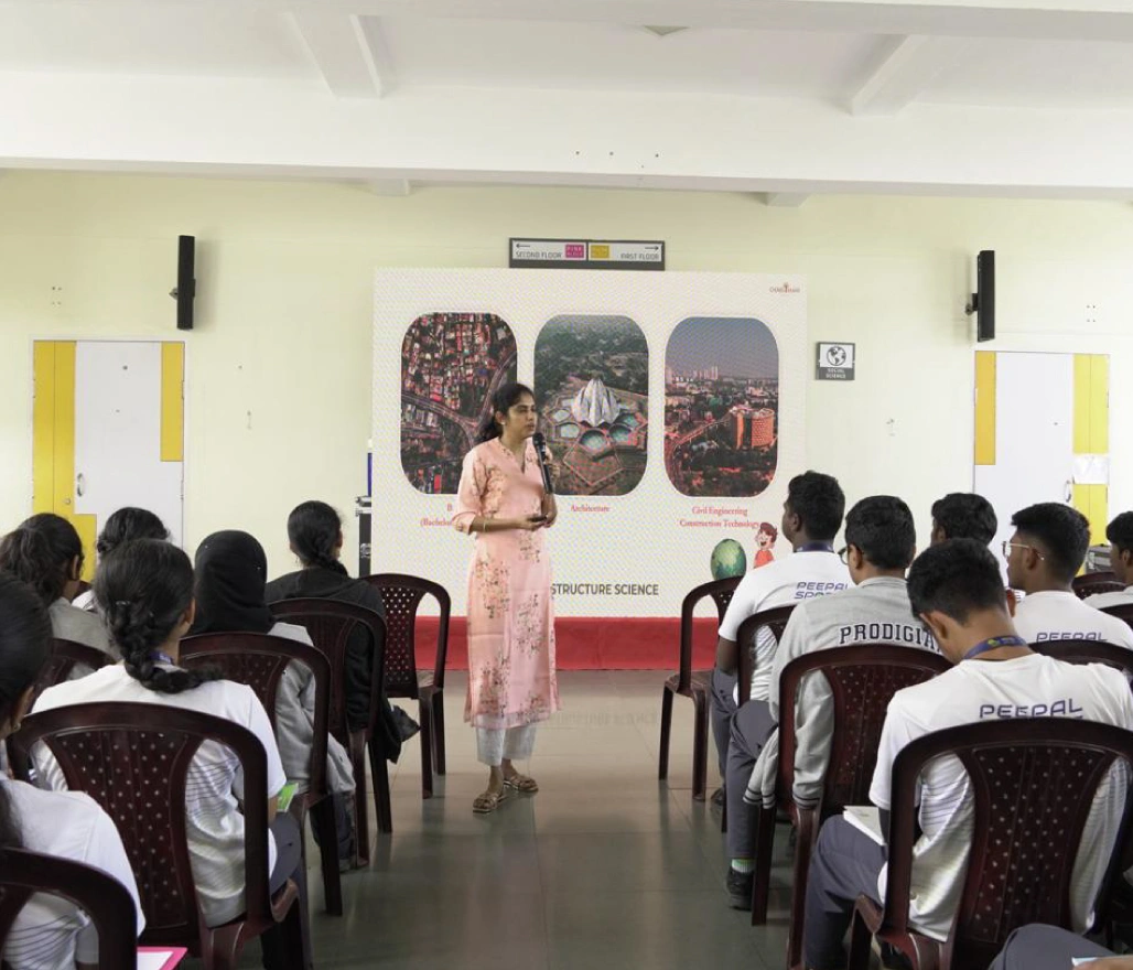 nithya-gowri-charitham-teaching-to-students-2